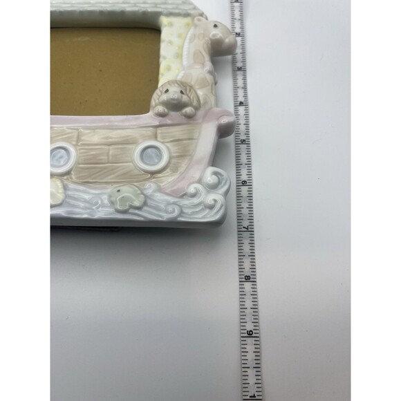 Vintage Precious Moments 1995 Noah's Ark Picture Frame holds 4"x3-1/2" Photo - Picture 5 of 5